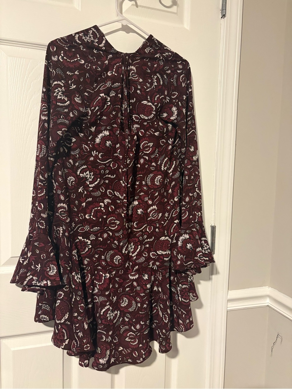 Women’s Burgundy Floral Long-Sleeve Dress
